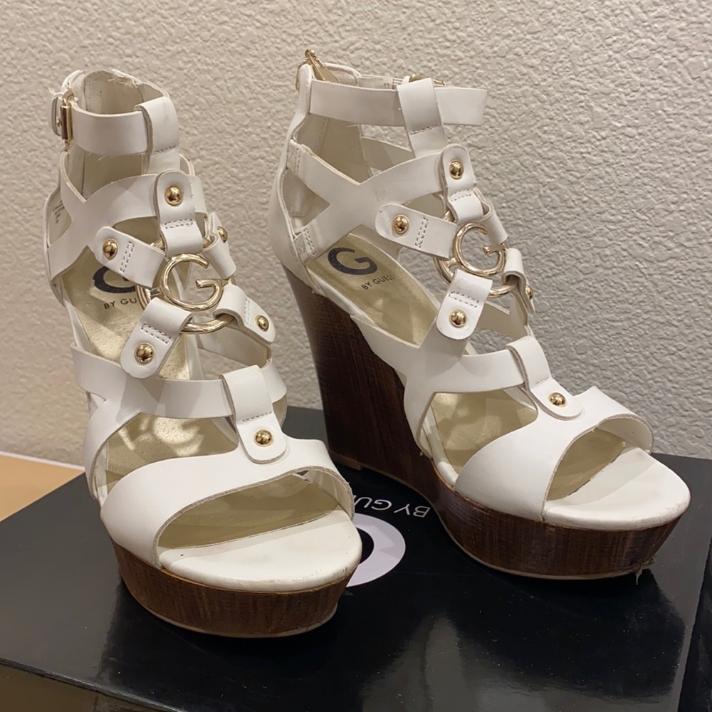 G by Guess Dodge White LL Size 8.5